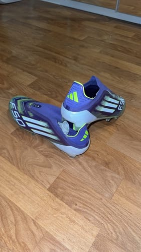 Customer photo review of F50 Elite Laceless FG - Radiant Blaze- Violet/Vert/Blanc