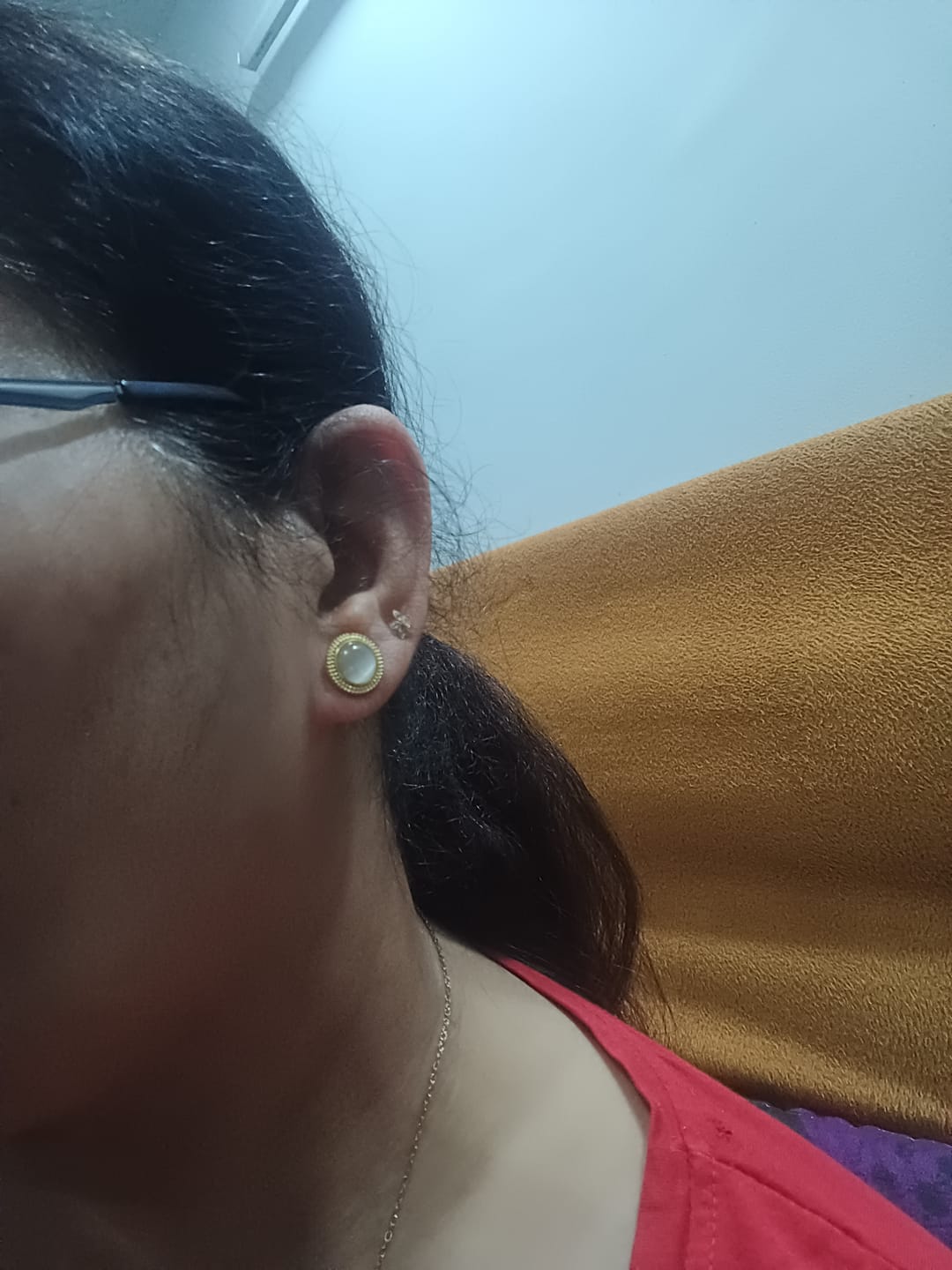 Customer photo review of Circular White Gold Stud Earrings