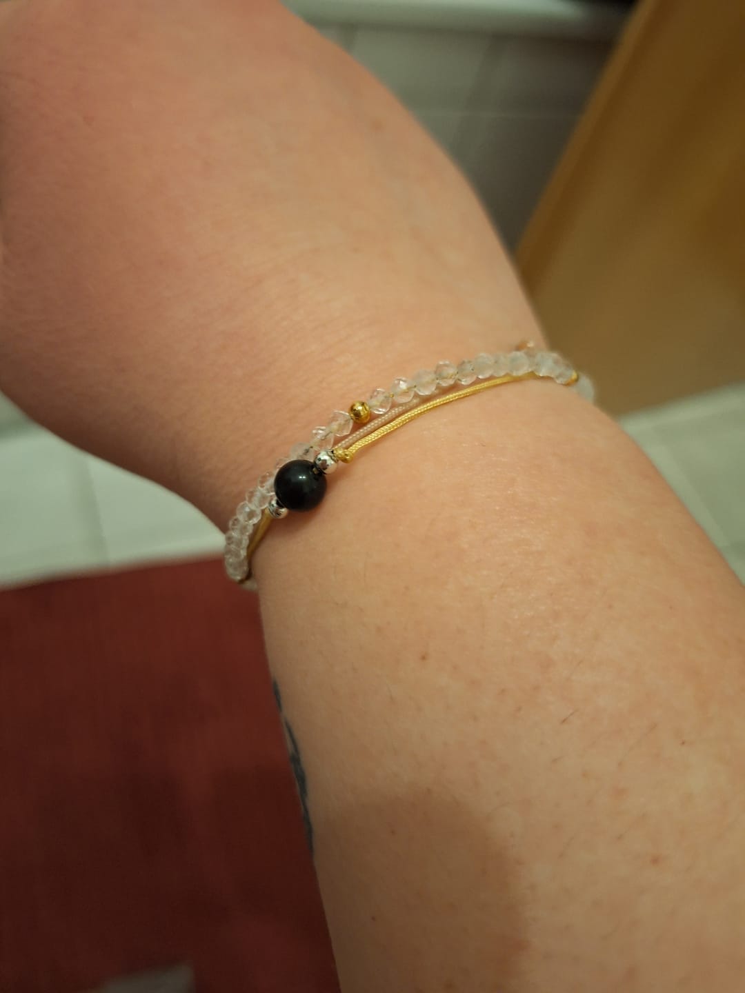 Customer photo review of Obsidian Armband - Naturband
