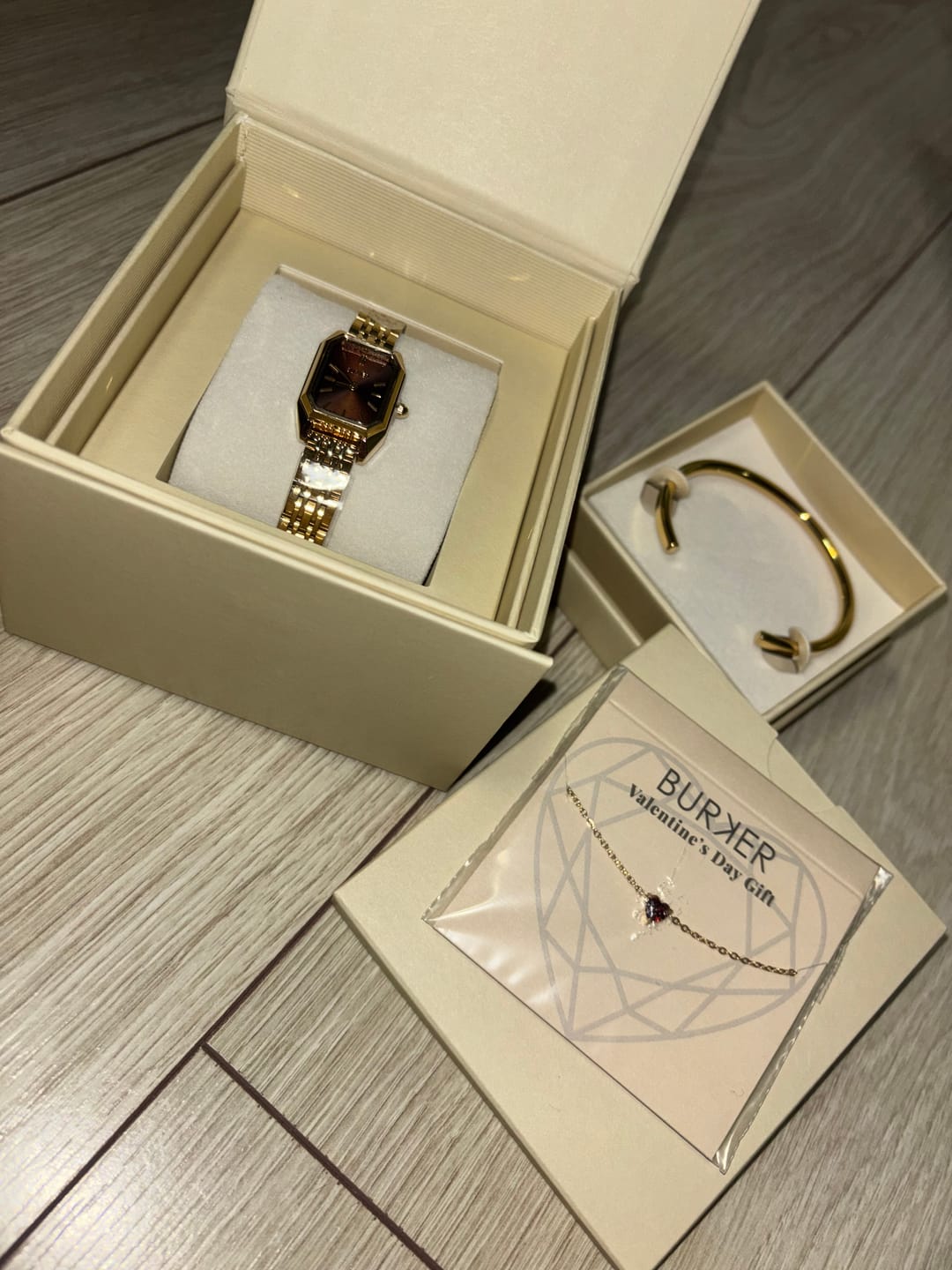 Customer photo review of Isabell Petite Gold Brown