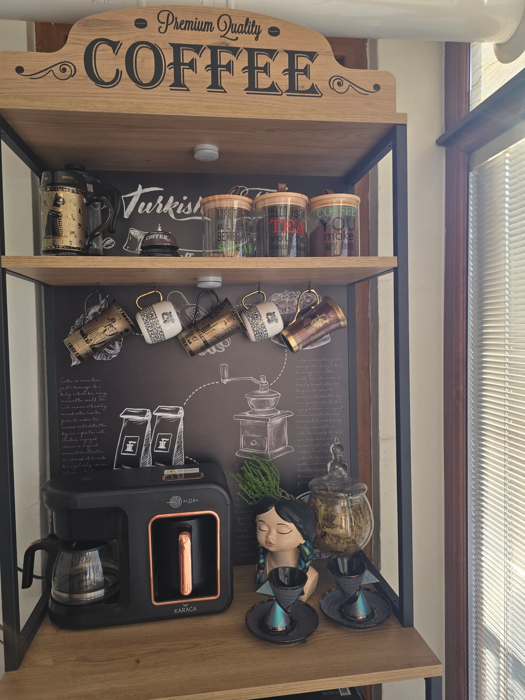 Customer photo review of Rani JE154 Işıklı Kahve Köşesi Çekmeceli Çok Amaçlı Mutfak Dolabı Sepet Ceviz