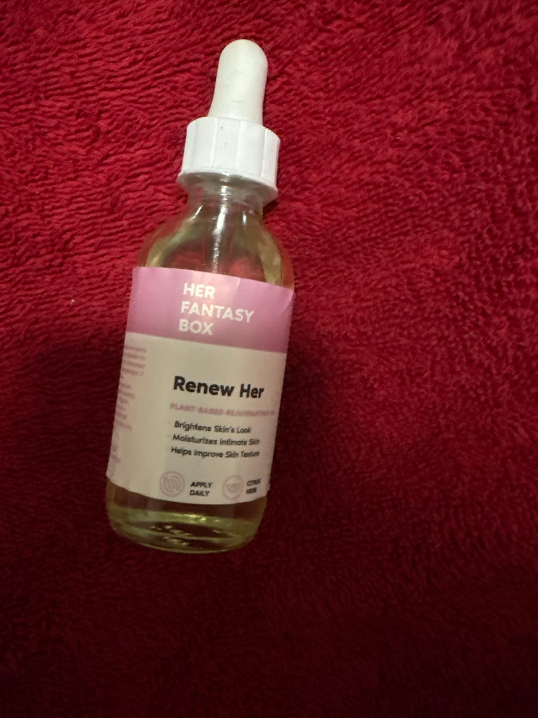 Customer photo review of Her Fantasy Box Renew Her Yoni Oil - For Dryness, Ingrown Hair, Dark Marks & Scars