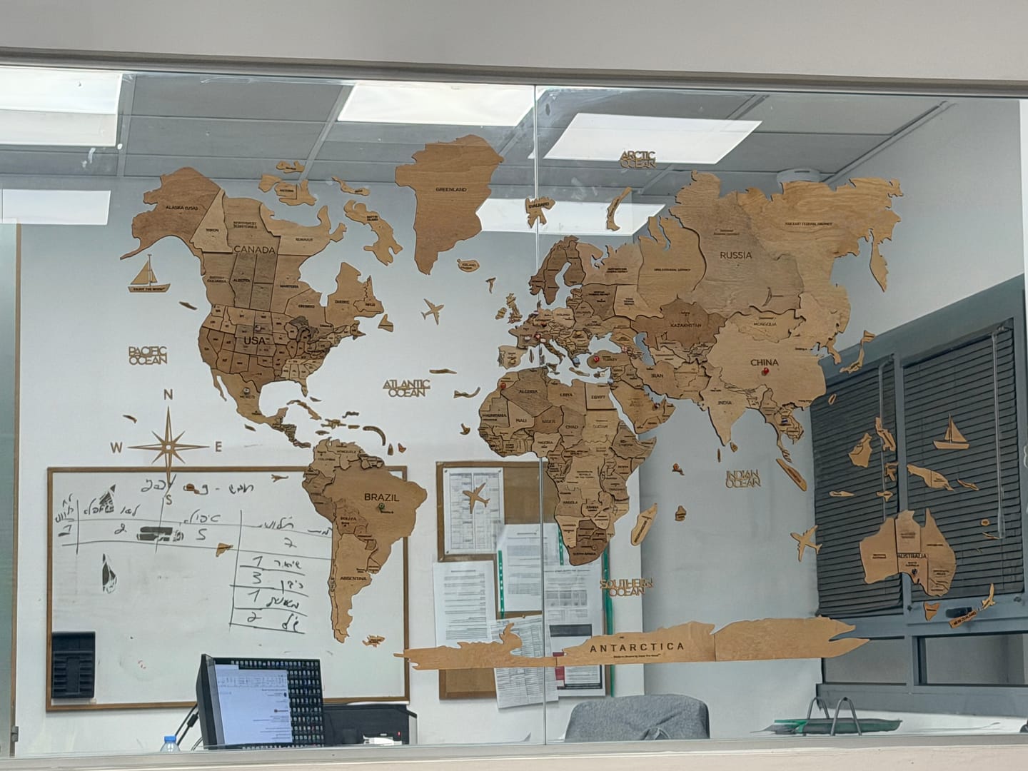 Customer photo review of 3D Wooden World Map Gold