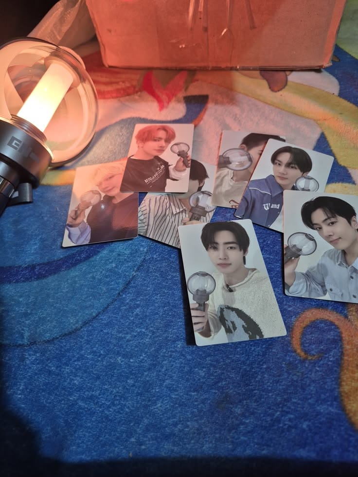 Customer photo review of ENHYPEN - OFFICIAL LIGHT STICK VER.2