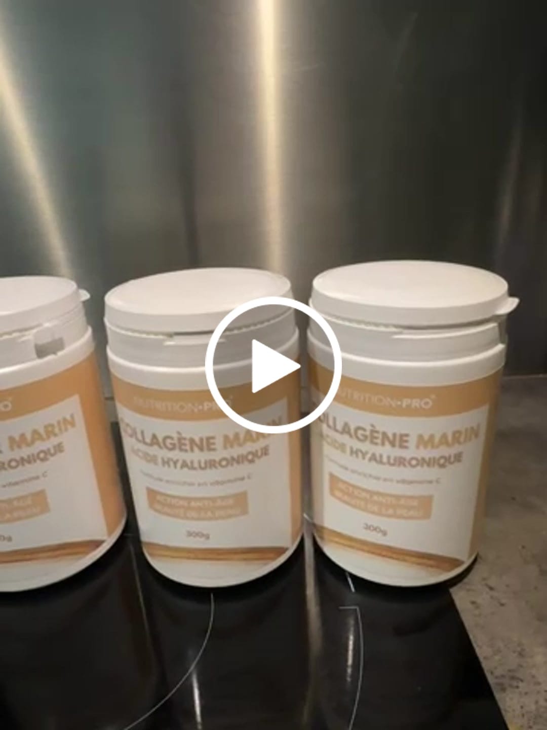 Customer video review of COLLAGÈNE MARIN NATICOL® / ACIDE HYALURONIQUE (EN POUDRE) - 300G