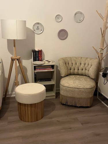 Customer photo review of OTSU - Pouf en velours beige et base en bois
