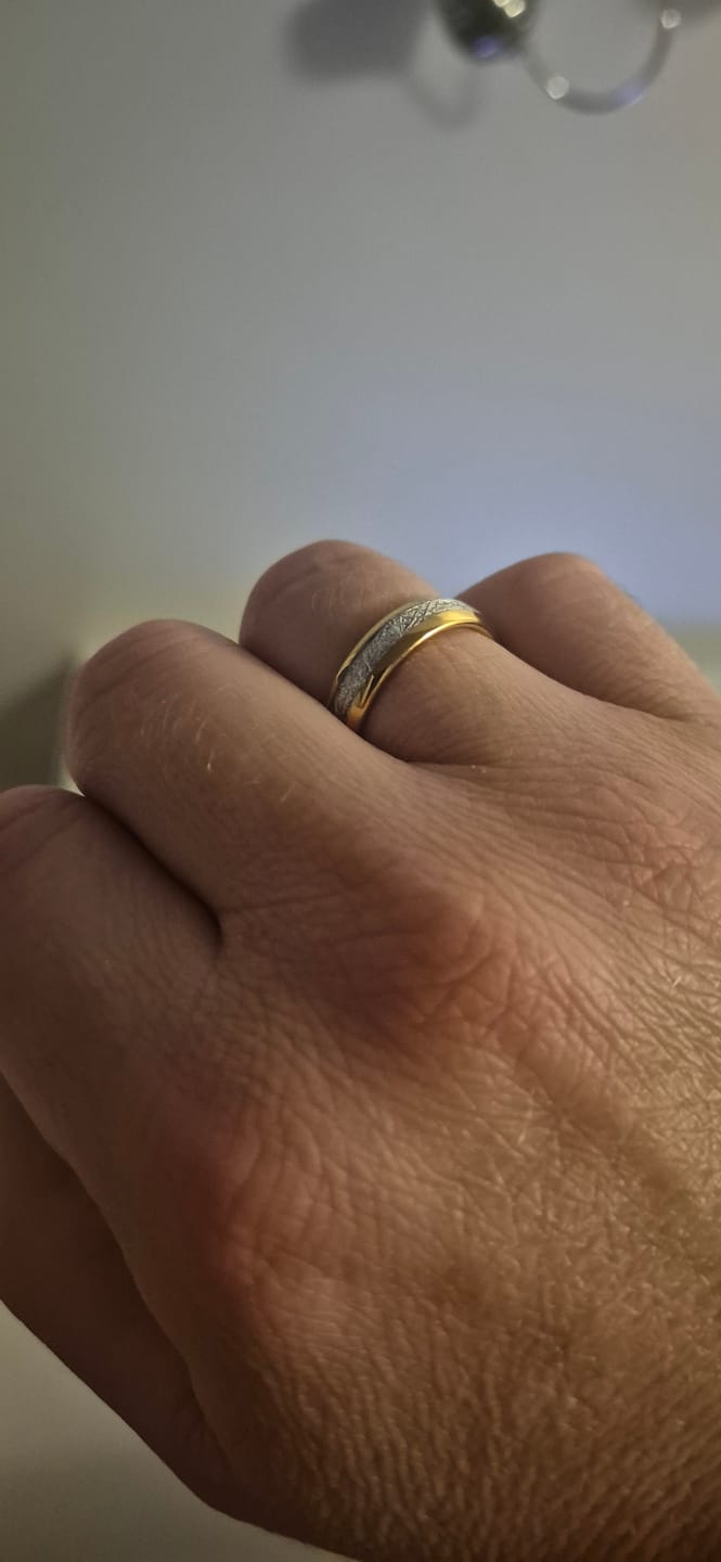 Customer photo review of The Golden Steel Wonder Ring Set