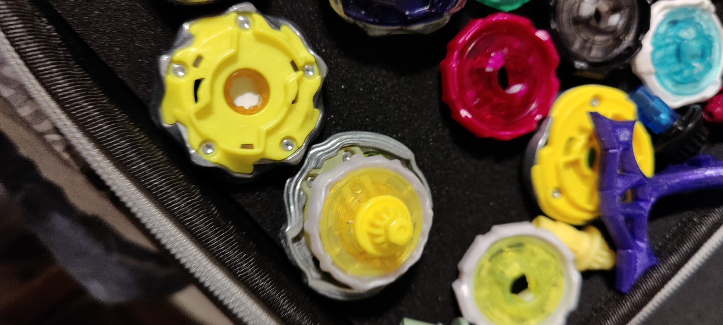 Customer photo review of Takara Tomy Beyblade X CX-05 HellsReaper [Guaranteed]