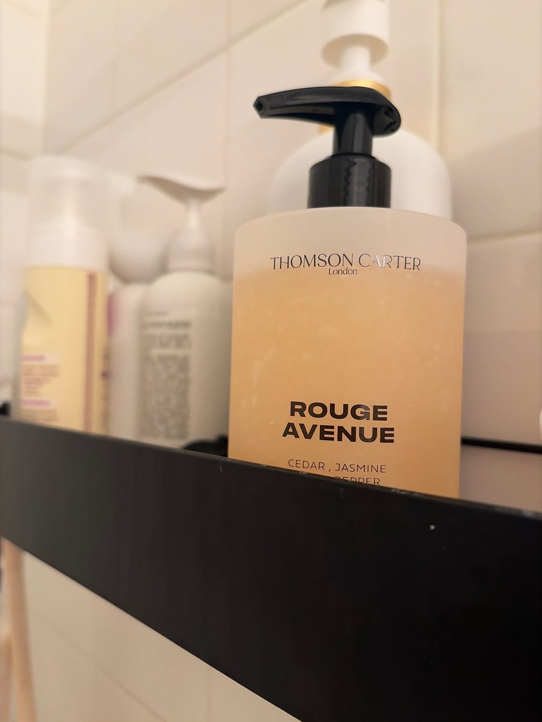 Customer photo review of Rouge Avenue | Body Wash