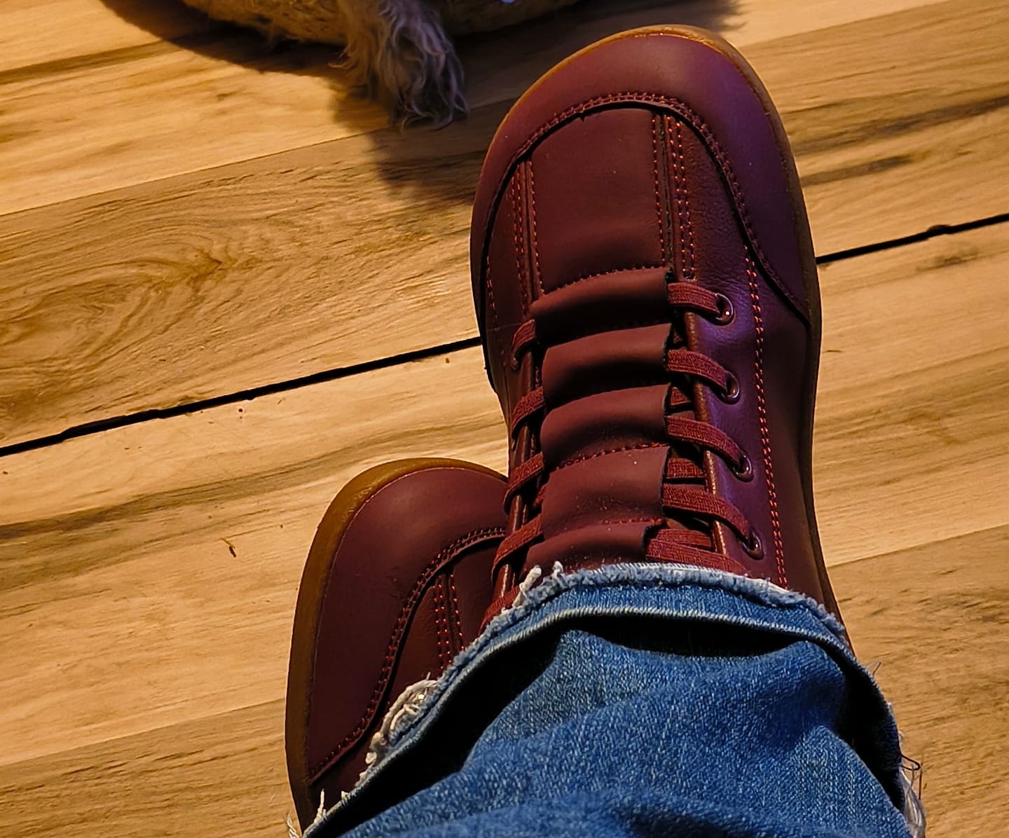 Customer photo review of Yew 2.0 - Barefoot Shoes