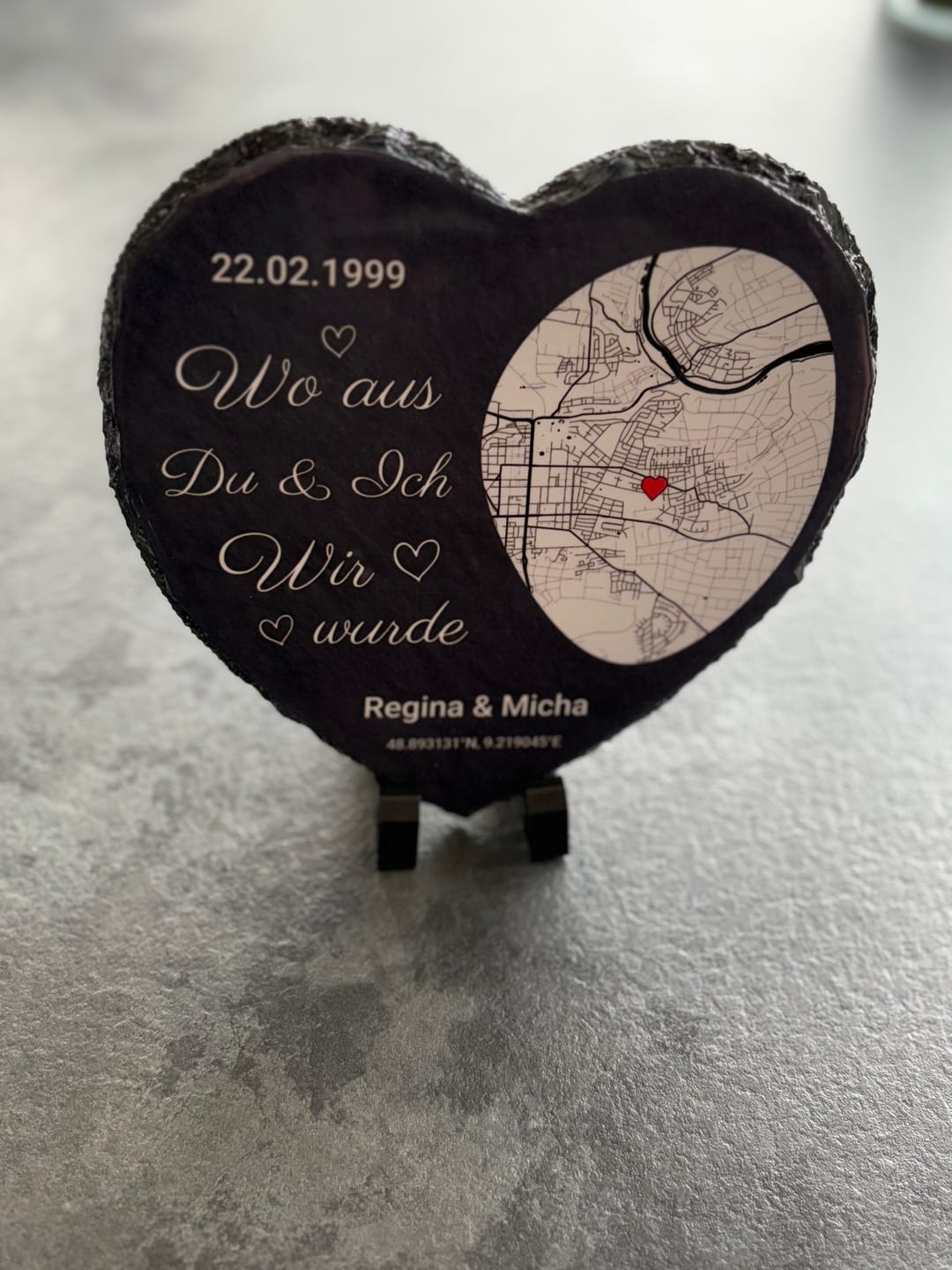 Customer photo review of Wo alles begann - Personalisiertes Schieferherz (15x15)