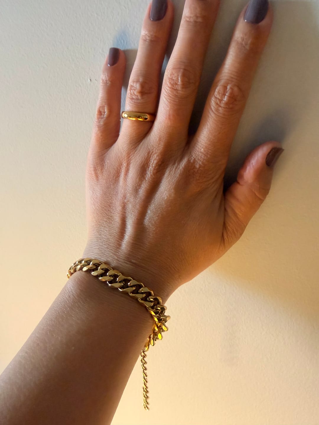 Customer photo review of Aliança Anatômica Banhado em Ouro 18K