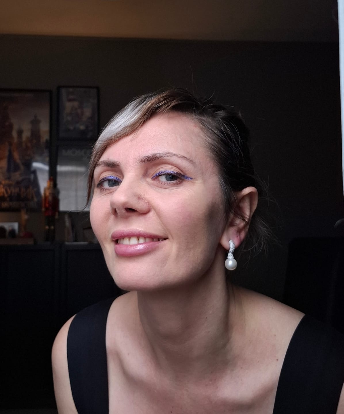 Customer photo review of Swanlight Pearl Earrings