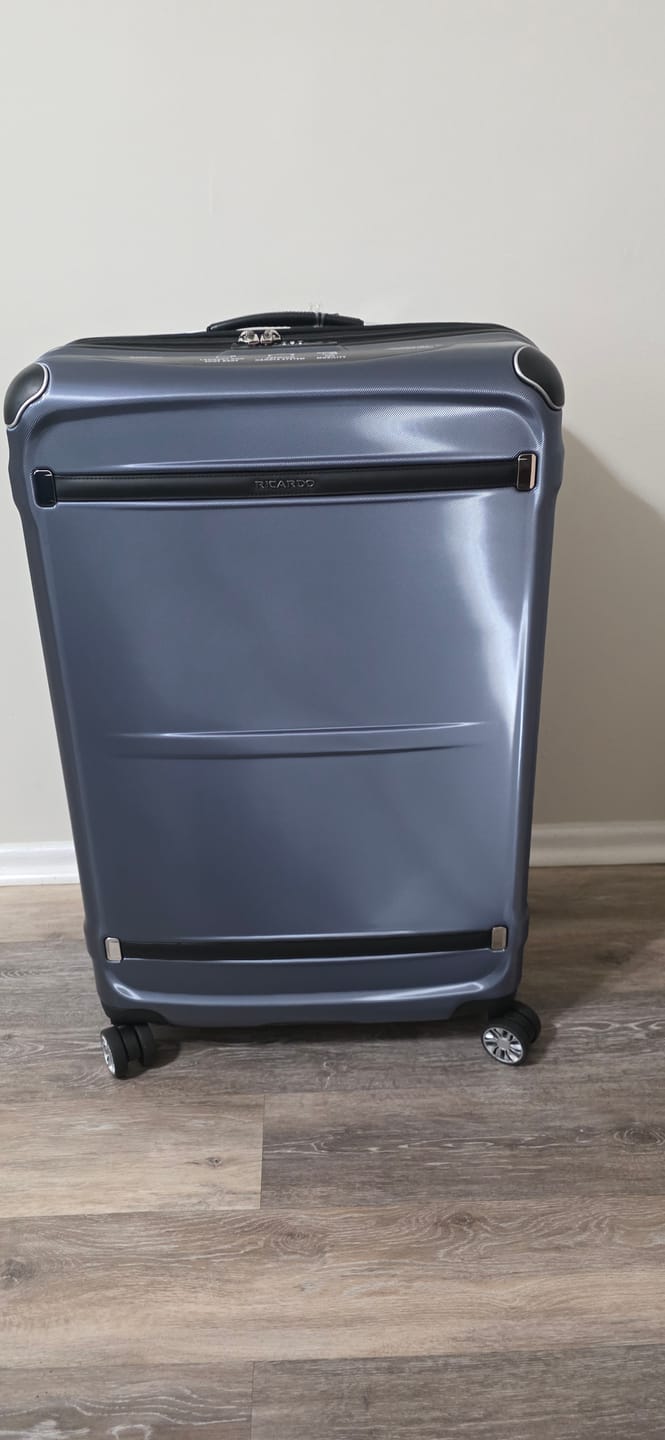 Customer photo review of Rodeo Drive 2.0 Hardside 2-Piece Set (21" Carry-on & 29" Large Checked)