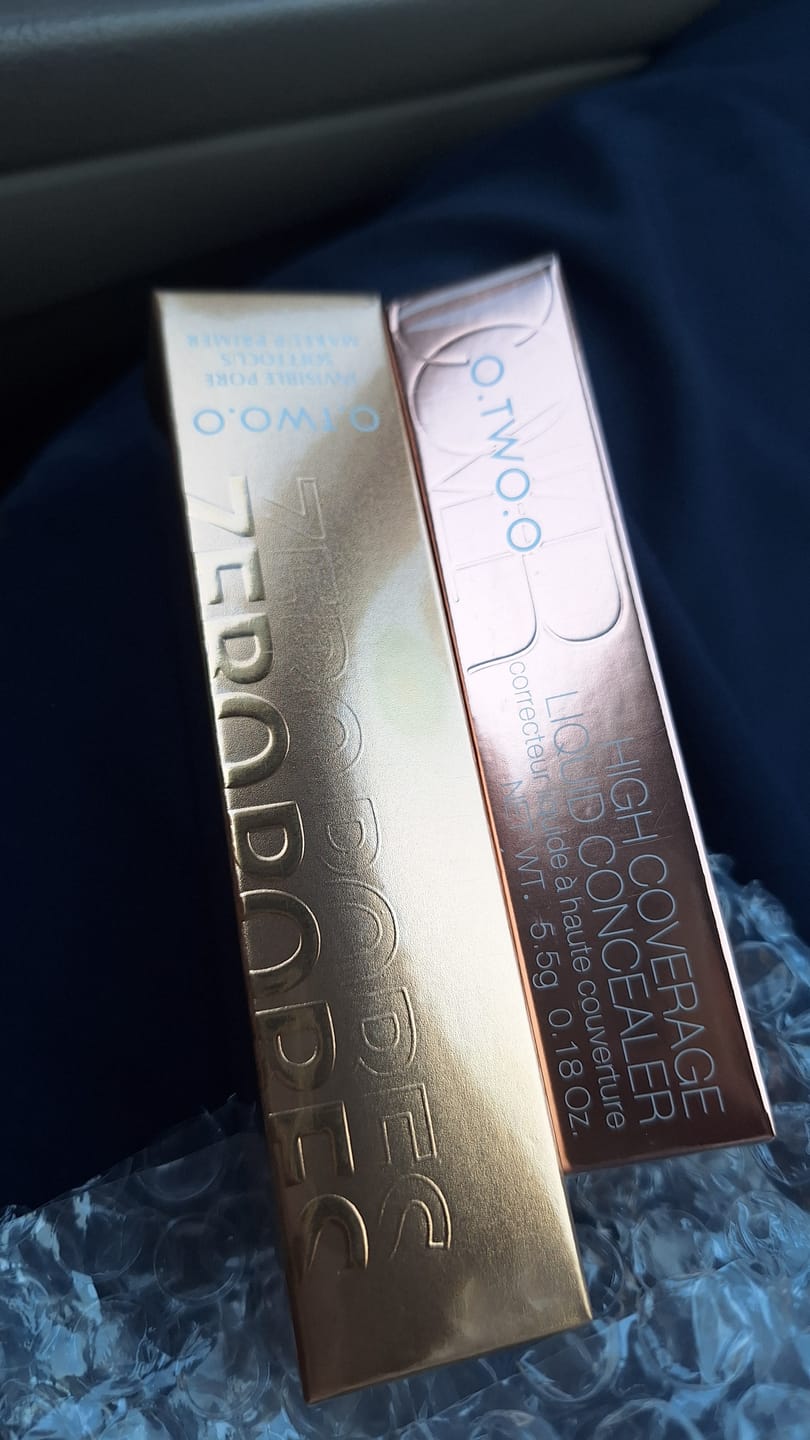 Customer photo review of O.TWO.O SKIN SECRET ZERO PORES PRIMER