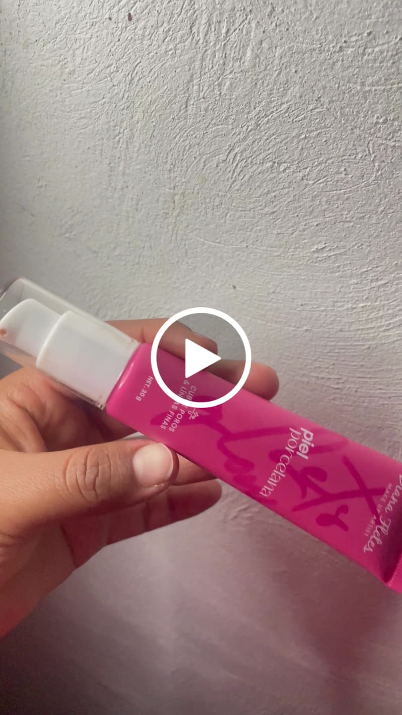 Customer video review of Primer Piel De Porcelana Diana Fletes