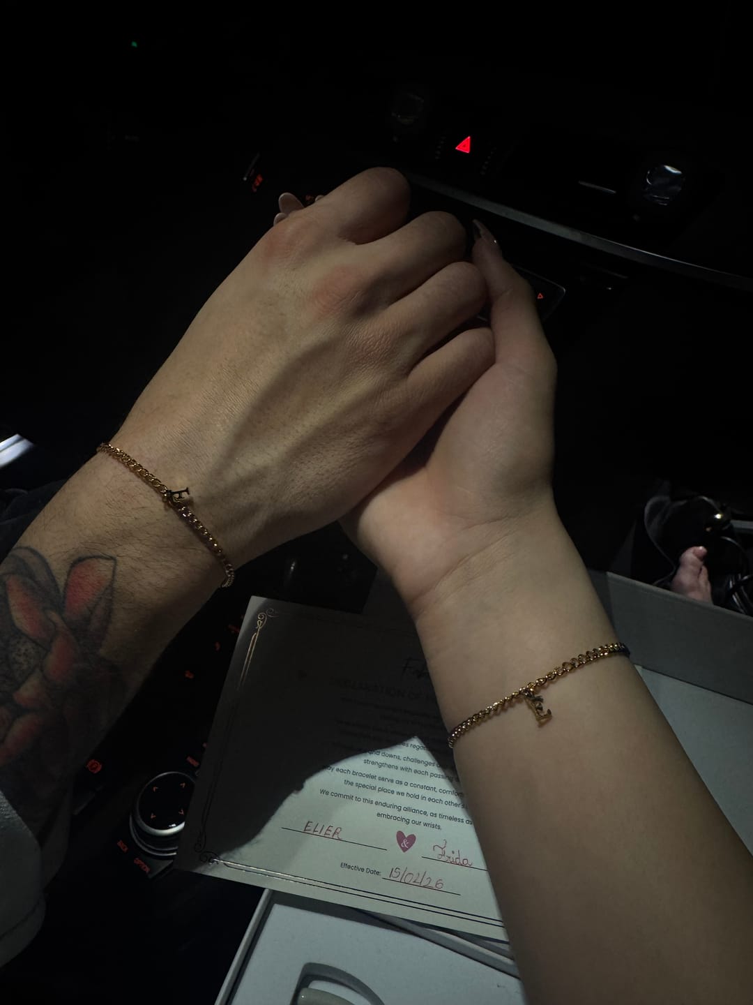 Reseña con foto del cliente del Colgante con letra para Pulsera Permanente