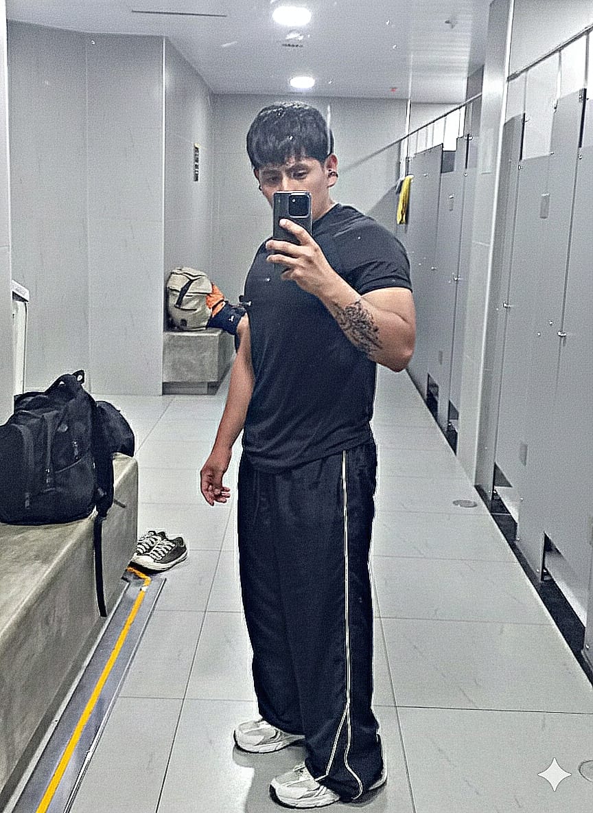 Customer photo review of 2113 - Foundation Track Pants