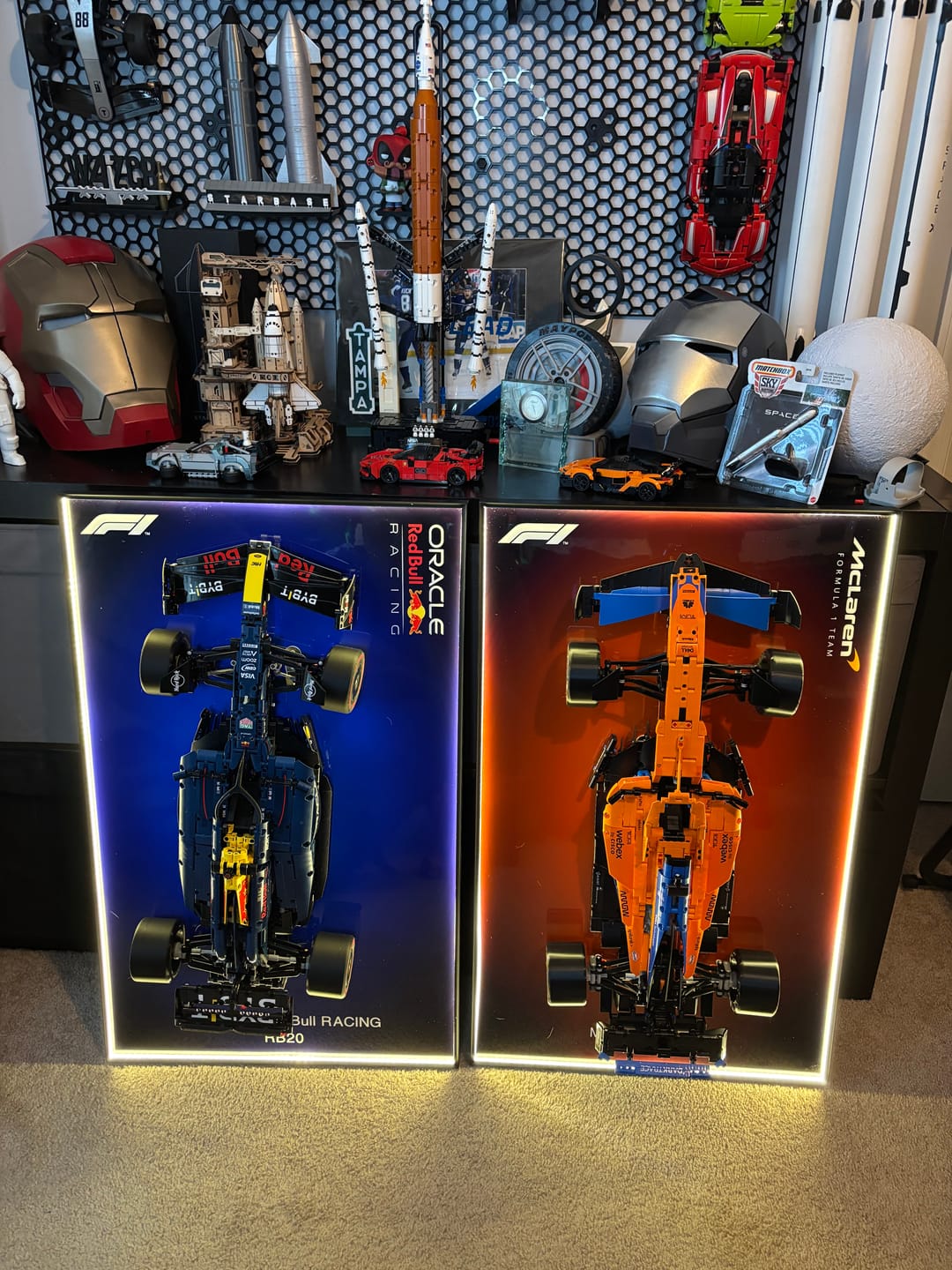 Customer photo review of LED Wall Display Frame for LEGO® Technic McLaren F1 Race Car 42141