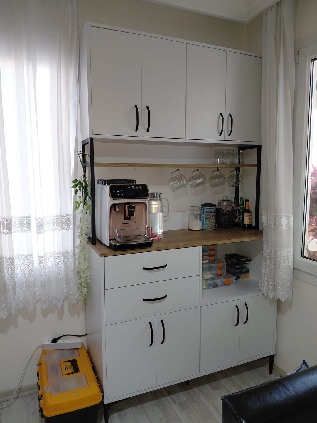 Customer photo review of Rani JE209 Çok Amaçlı Dolap 8 Kapaklı 2 Çekmeceli Raflı Kiler Mutfak Dolabı Beyaz - Sepet Ceviz