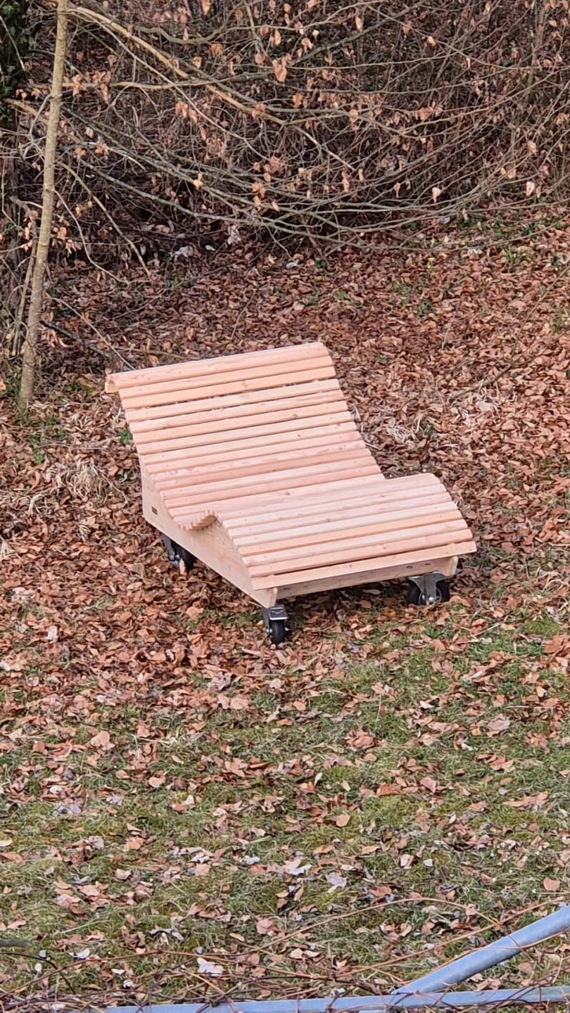 Customer photo review of Radliege  ,,Schaalsee" Gartenliege aus Lärchenholz mit Bockrollen
