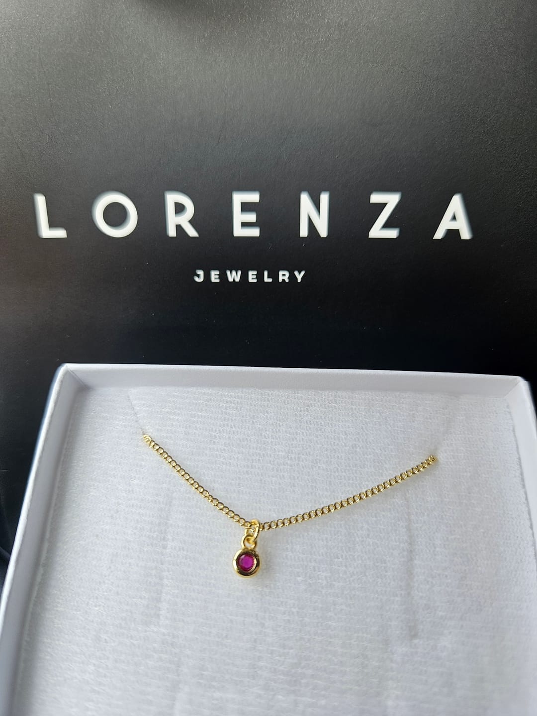 Customer photo review of Personaliza Tu Collar Birthstone Redondo