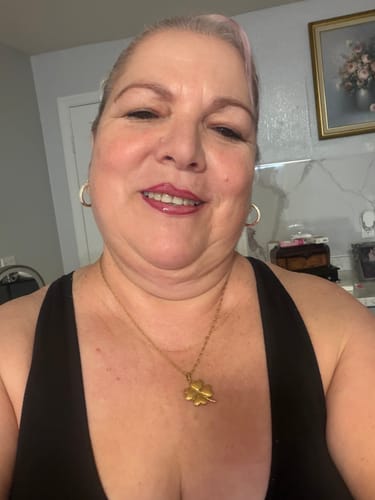 Customer photo review of Aura
