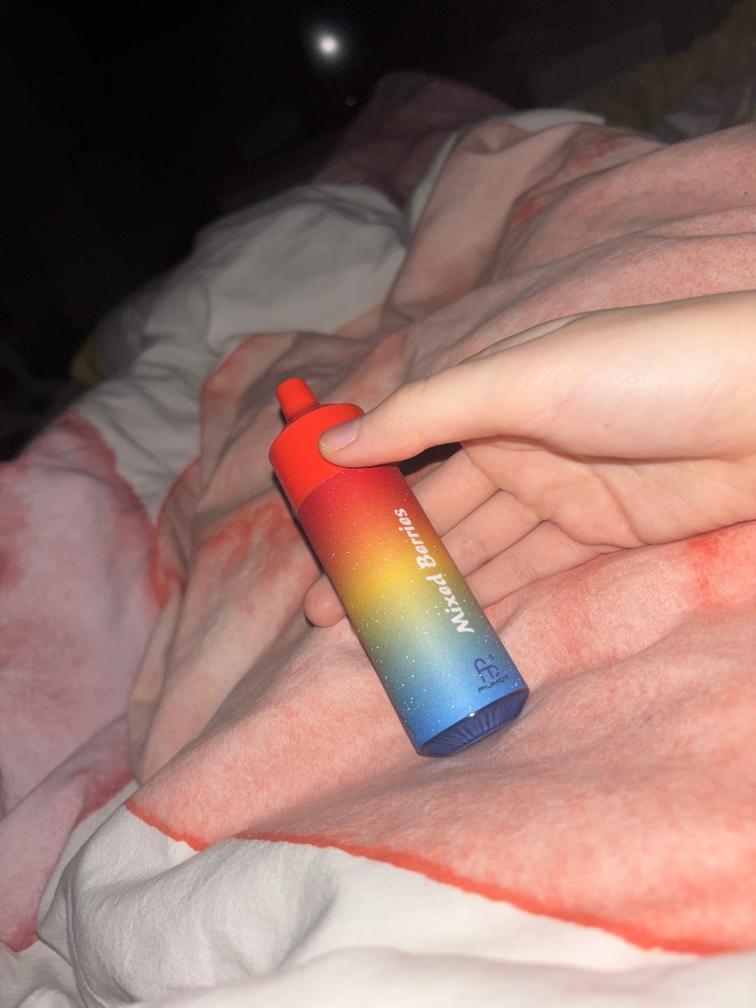 Customer photo review of RAndM - Tornado 9K - Puff / Vape Jetable - 2% Nicotine