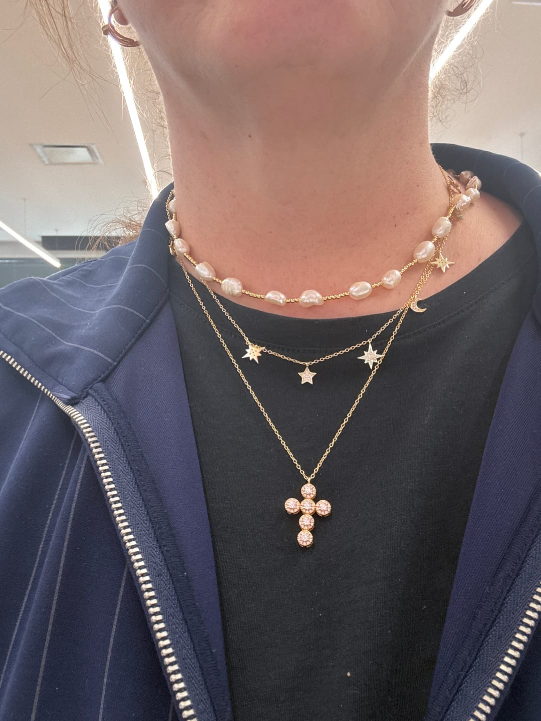 Customer photo review of Collar Estrellas y Luna Con Zirconias