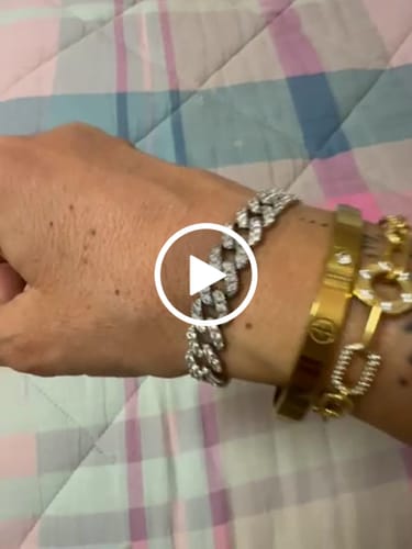 Customer video review of BRACCIALE GRUMETTA CON ZIRCONI