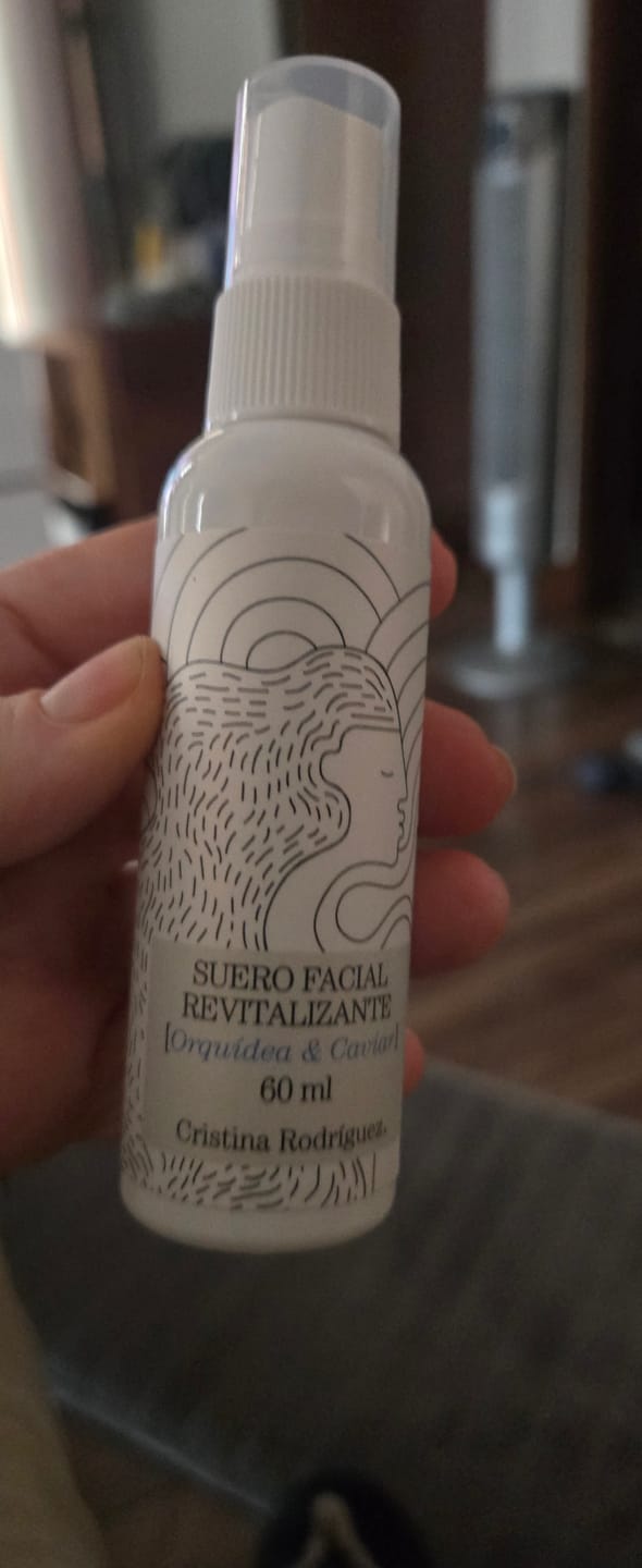 Customer photo review of Suero Facial Revitalizante