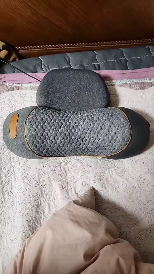 Customer photo review of NovaNeck