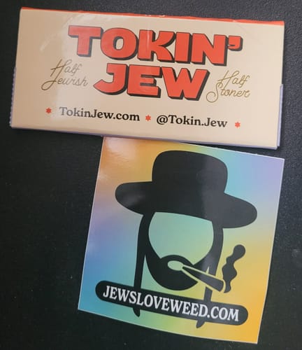 Customer photo review of Free Rolling Papers