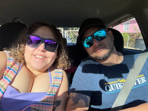 Customer photo review of Mis Raíces Purple