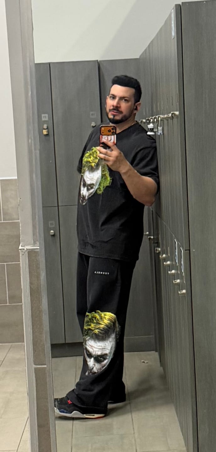 Customer photo review of 2087 - Stud Sweats