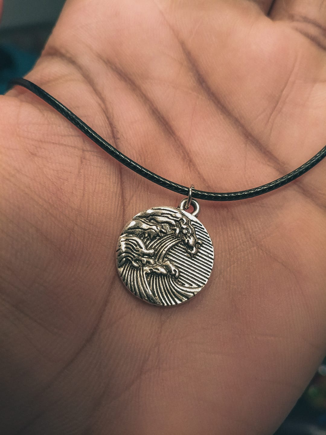 Customer photo review of The great wave of kanagawa Necklace