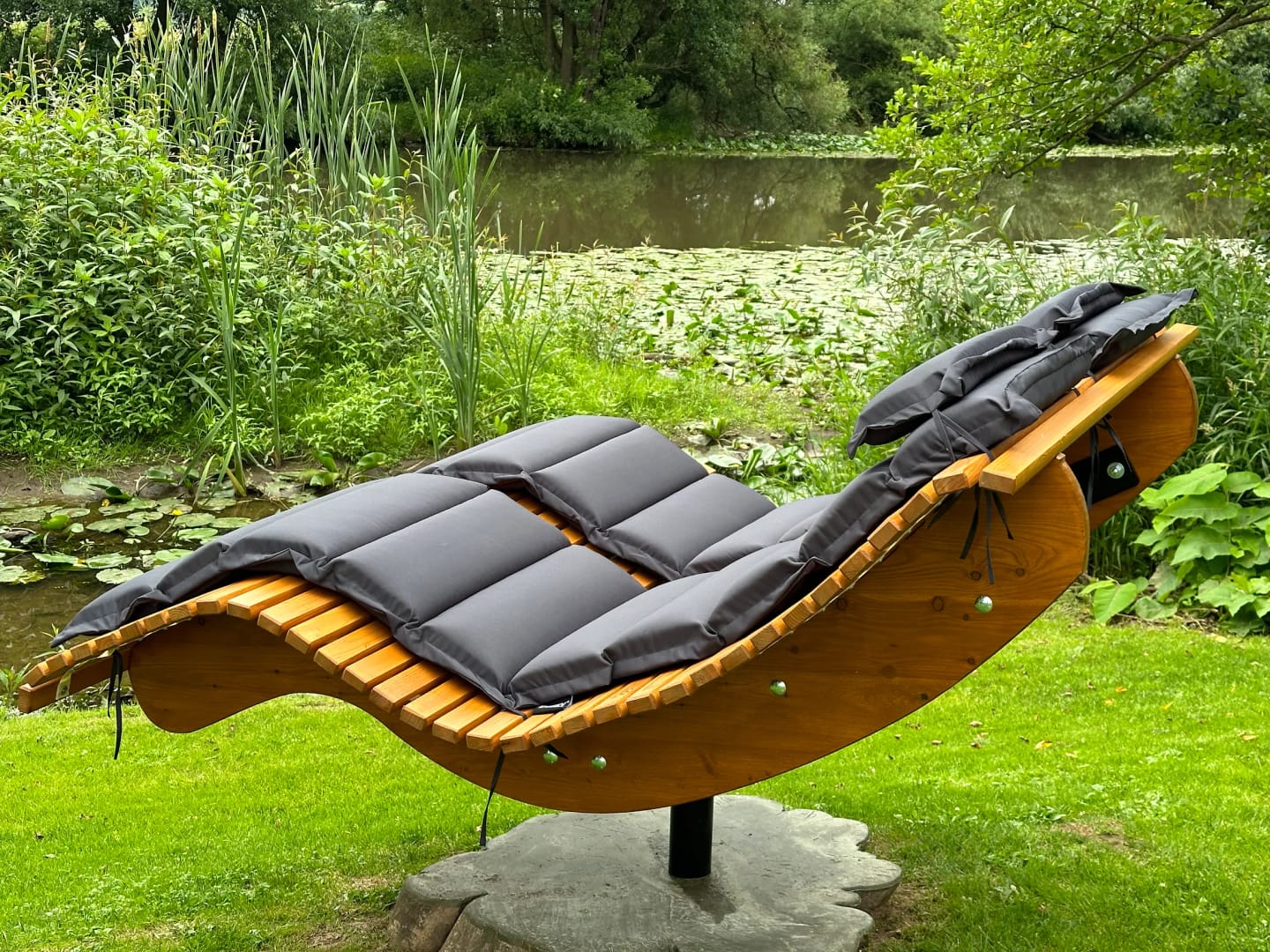 Customer photo review of Doppelliege ,,Walchensee" mit Drehgestell zum Einbetonieren