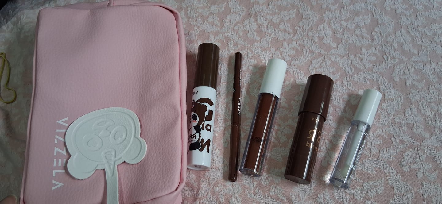 Customer photo review of Máscara Big No Panda Brown Vizzela - Marrom