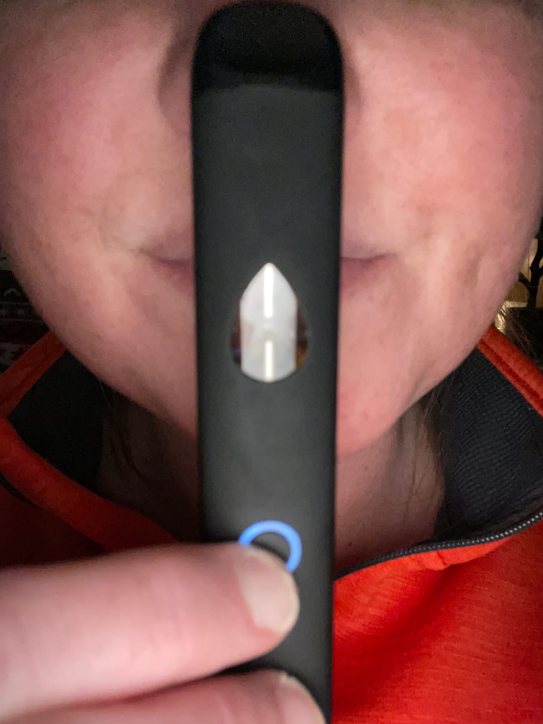 Customer photo review of Disposable Vape 2G Delta 9 Wedding Cake Hybrid