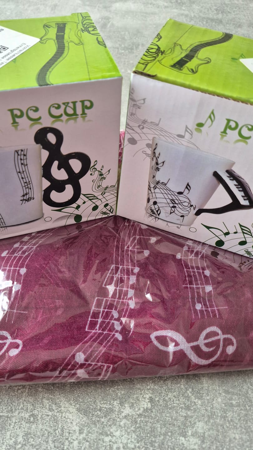 Customer photo review of Originelle Tasse – Klavier