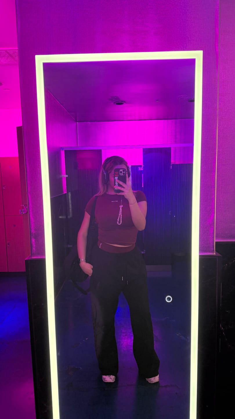 Customer photo review of W281 Flashback Joggers