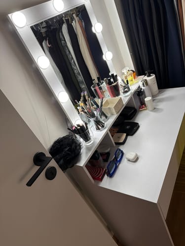 Customer photo review of Τραπέζι Μπουντουάρ Μακιγιάζ Μεικαπ Τουαλέτας Κρεβατοκάμαρας Καθρέφτης Λευκό με Φωτισμό LED Ρυθμιζόμενη Φωτεινότητα RD-T114W01