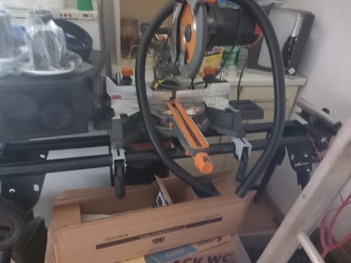 Customer photo review of Support universel PLUS Evolution pour scie à onglet avec pieds télescopiques