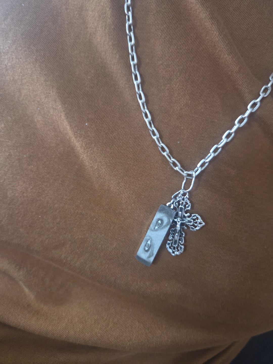 Customer photo review of Halskette mit Anhänger - Augen