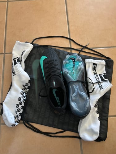 Customer photo review of Vapor 16 Nike By You FG - Noir/Turquoise