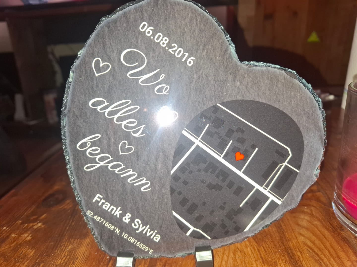 Customer photo review of Wo alles begann - Personalisiertes Schieferherz (15x15)