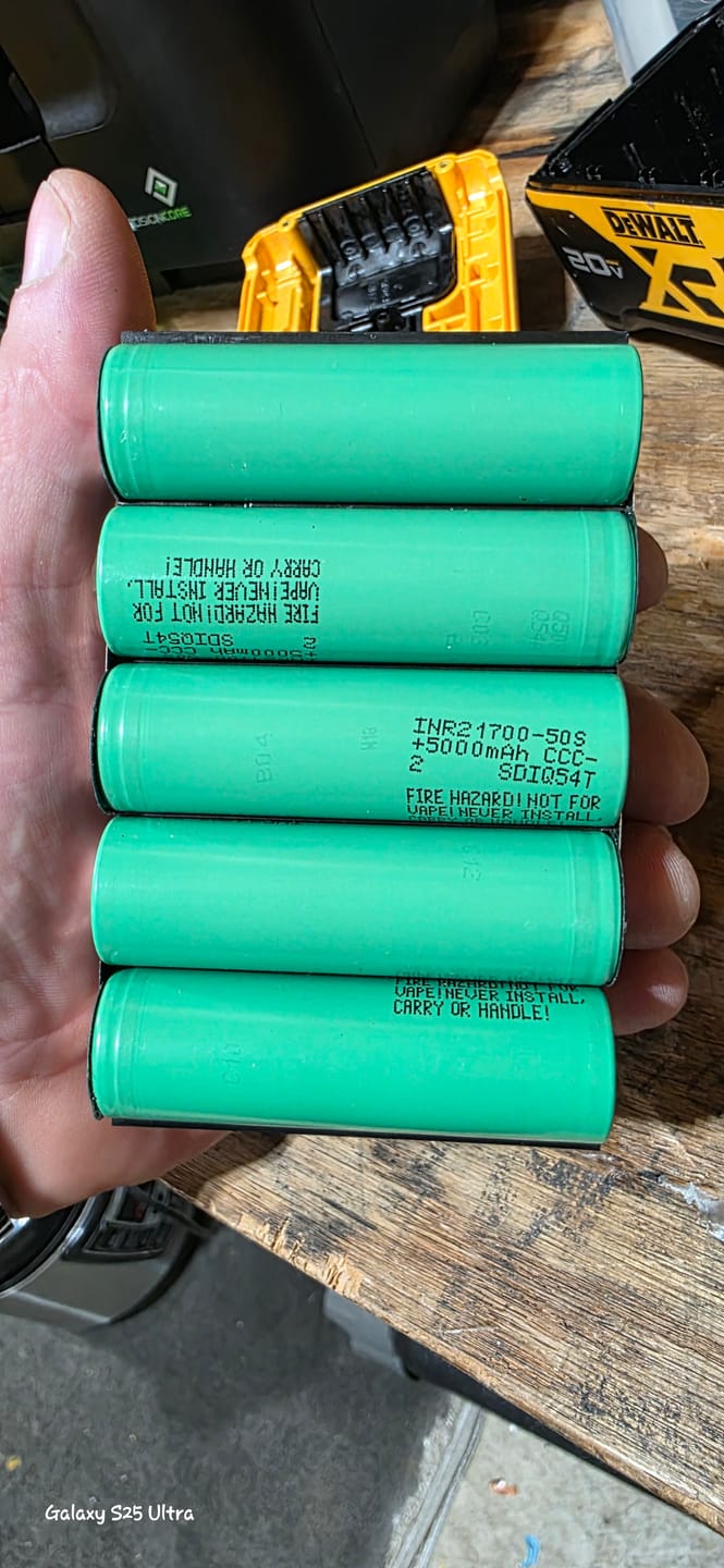 Customer photo review of Samsung 50S 21700 5000mAh 25A Battery