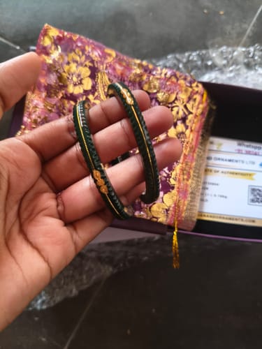 Customer photo review of "Divya Shringar Green - A Decent Charm" 916 22k (2 pis)