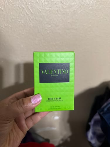 Customer photo review of Valentino Donna Born In Roma Green Stravaganza Eau de Parfum for Women