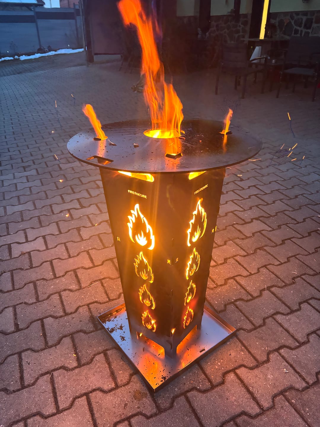 Customer photo review of Feuerkorb FireDesire Grill Pro 80cm + Grillplatte + Ascheschale